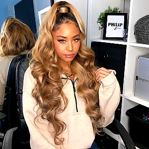 Amelia Monet