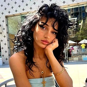 Amelie Warren
