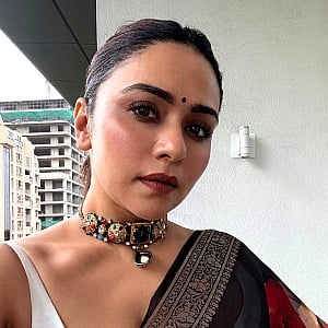 Amruta Khanvilkar