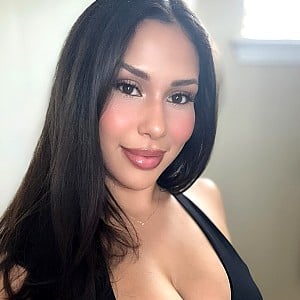 Amy De La Vega