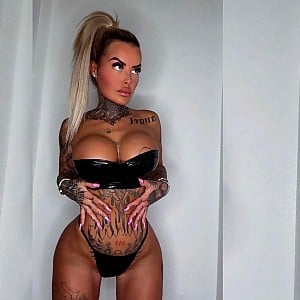 Amy Henderson