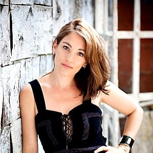 Amy Jo Johnson