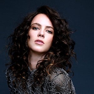Amy Manson