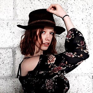 Amybeth McNulty