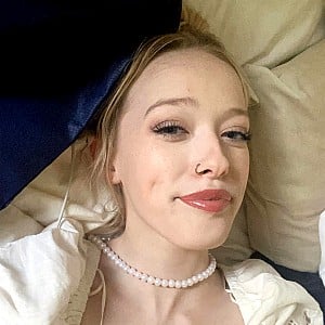 Amybeth McNulty