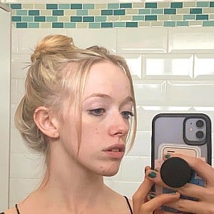 Amybeth McNulty