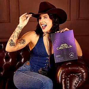 Ana Castela