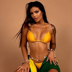 Ana Luiza (Influencer)