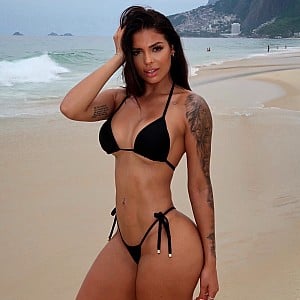 Ana Luiza (TV Star)