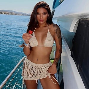 Ana Luiza (TV Star)