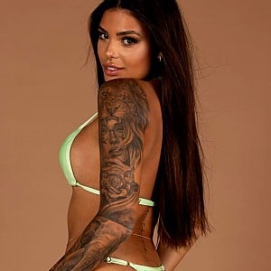 Ana Luiza (TV Star)