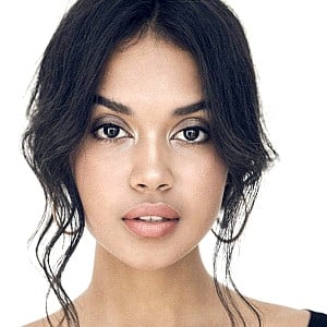 Ana Victoria (Model)