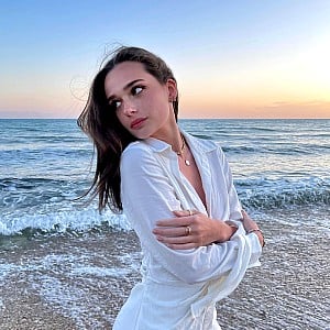 Andie Ella