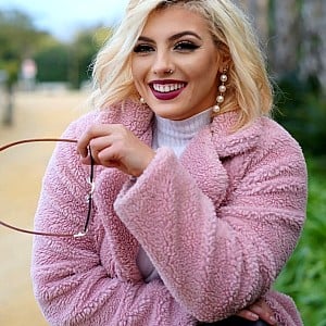 Andrea Blonde