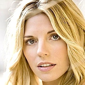 Andrea Bogart