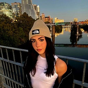 Andrea Botez
