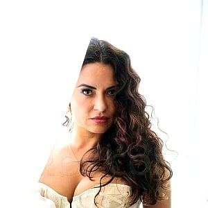 Angela (Hot Milfs Fuck)