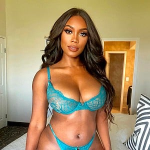 Angela Henderson