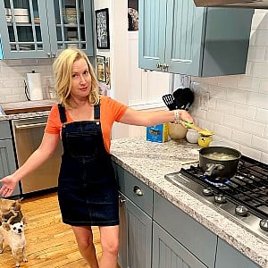 Angela Kinsey