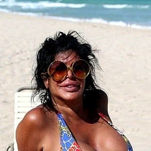 Angela Raiola