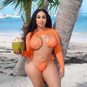 Angelica Love