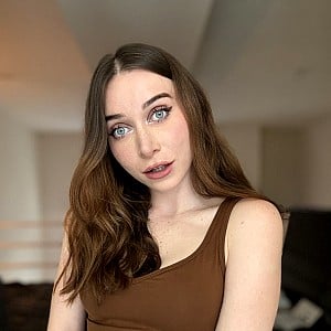 Angelica Trae