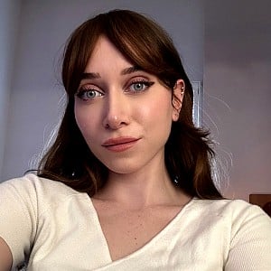 Angelica Trae