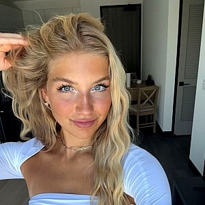 Aniela Leon