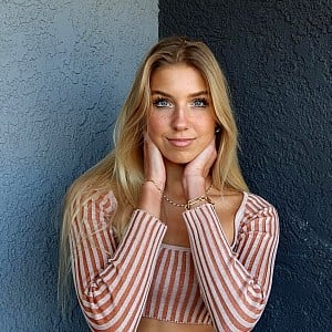 Aniela Leon