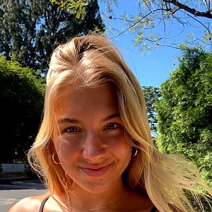 Aniela Leon