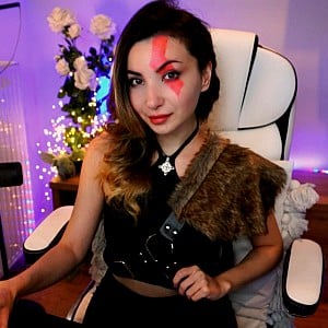 Anjelica Asaminert