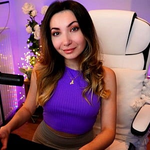 Anjelica Asaminert