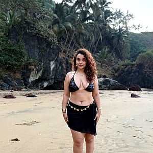 Anju Curly