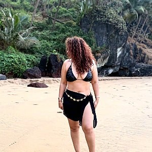Anju Curly