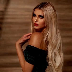 Anna Alexandra