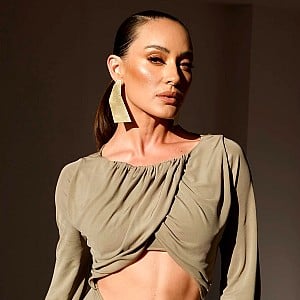 Anna Aronov