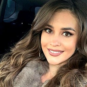 Anna Buzova