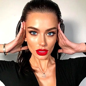 Anna Dolia