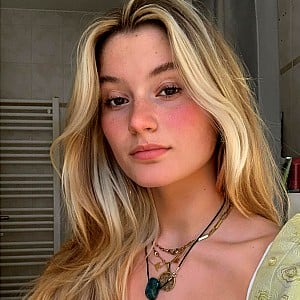 Anna Follmann