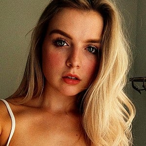 Anna Grace Barlow