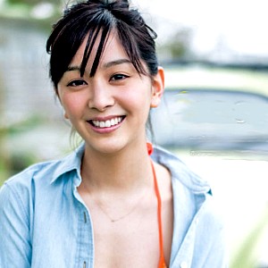 Anna Ishibashi