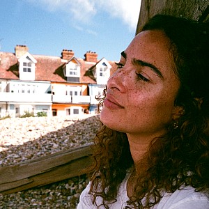 Anna Shaffer
