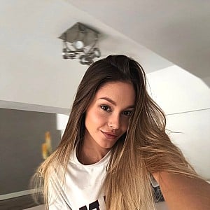 Anna Stoliar