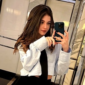 AnnaBlue