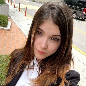 AnnaBlue