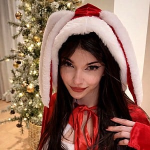 AnnaBlue