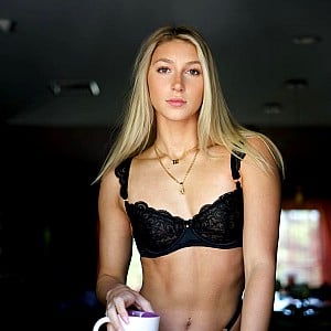 Annabella Macy