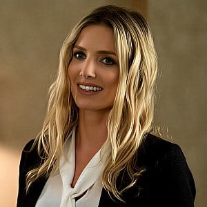 Annabelle Wallis