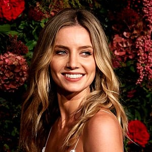Annabelle Wallis