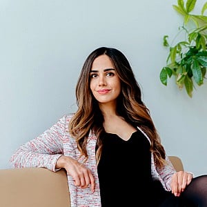 Annahita Esmailzadeh